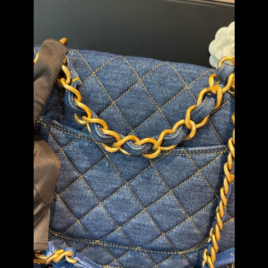 99♥️Chanel 皮穿鏈牛仔郵差後背包 芯片款-9