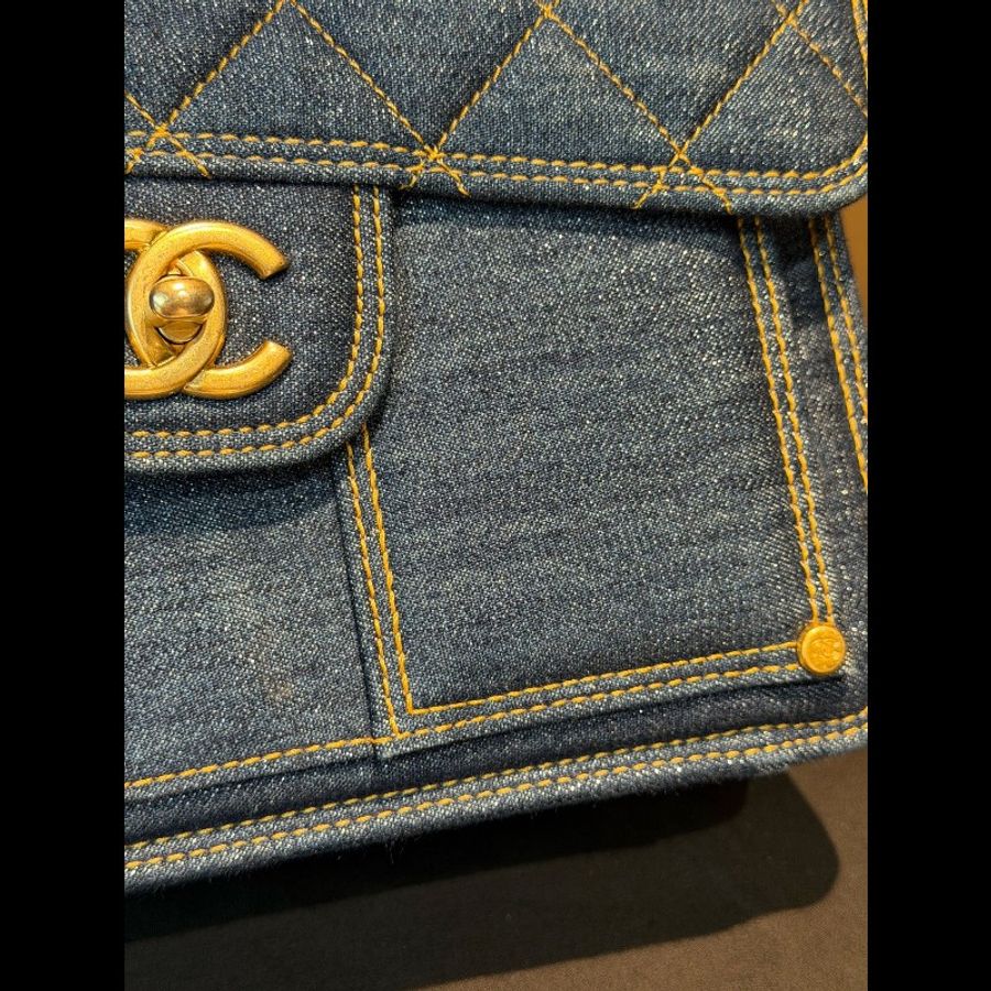 99♥️Chanel 皮穿鏈牛仔郵差後背包 芯片款-14