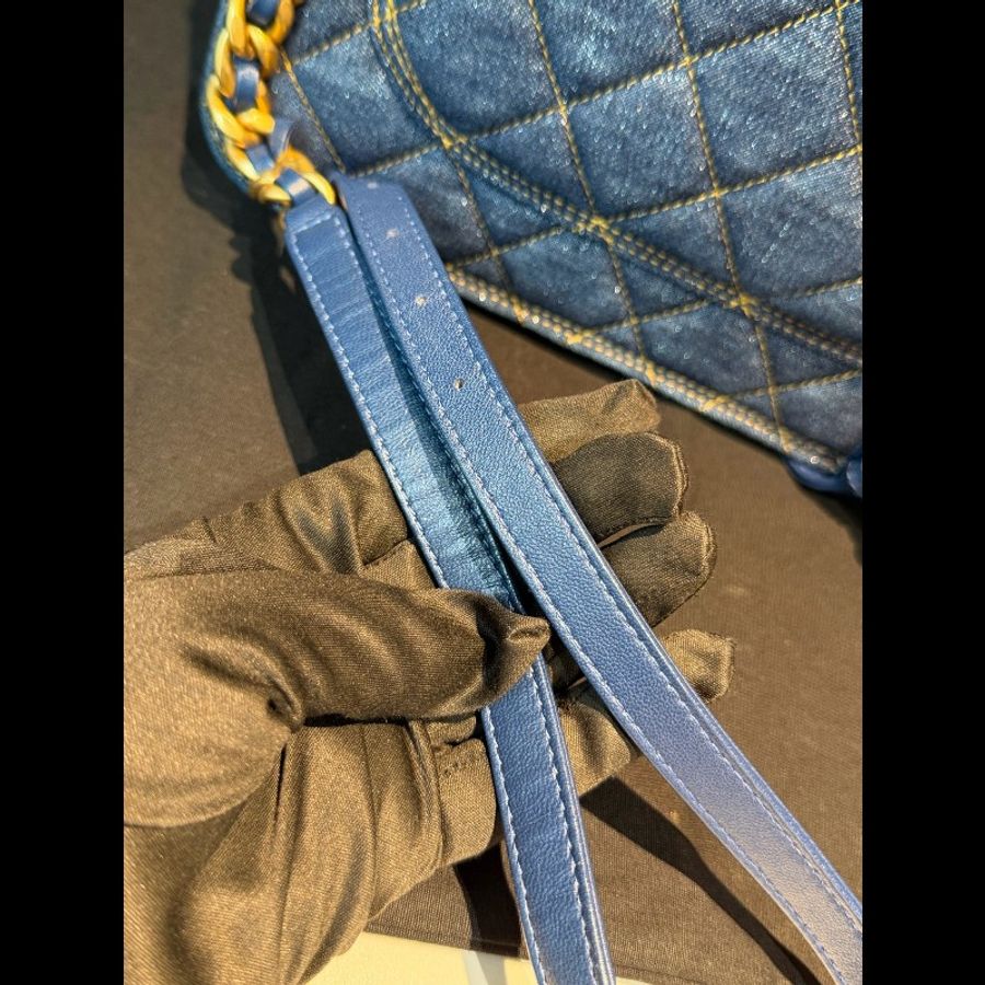 99♥️Chanel 皮穿鏈牛仔郵差後背包 芯片款-17
