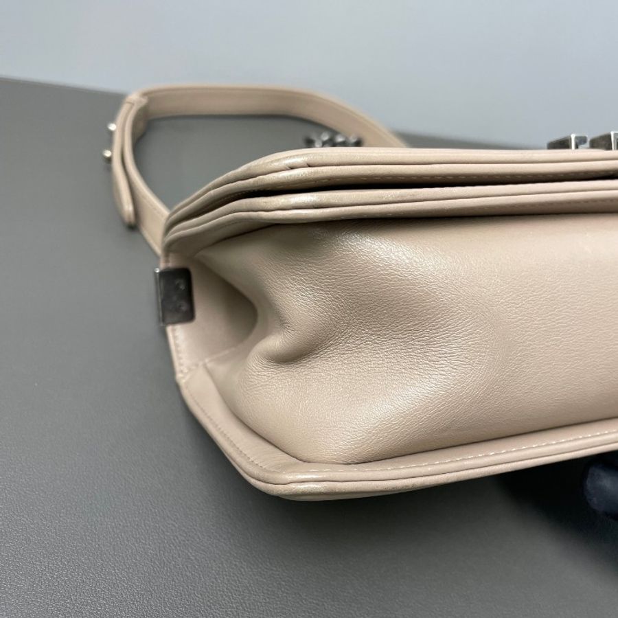 Chanel 中號V紋牛皮Leboy鏈條包 25cm-4