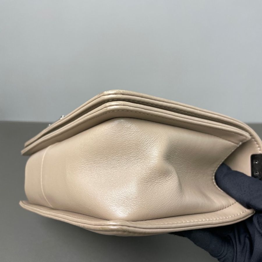 Chanel 中號V紋牛皮Leboy鏈條包 25cm-5