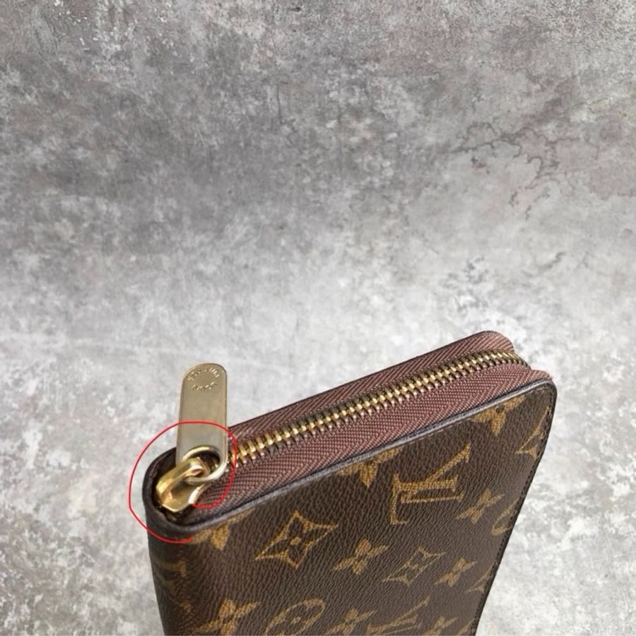 Louis Vuitton LV棕老花大號長款拉鍊錢包手拿包-0