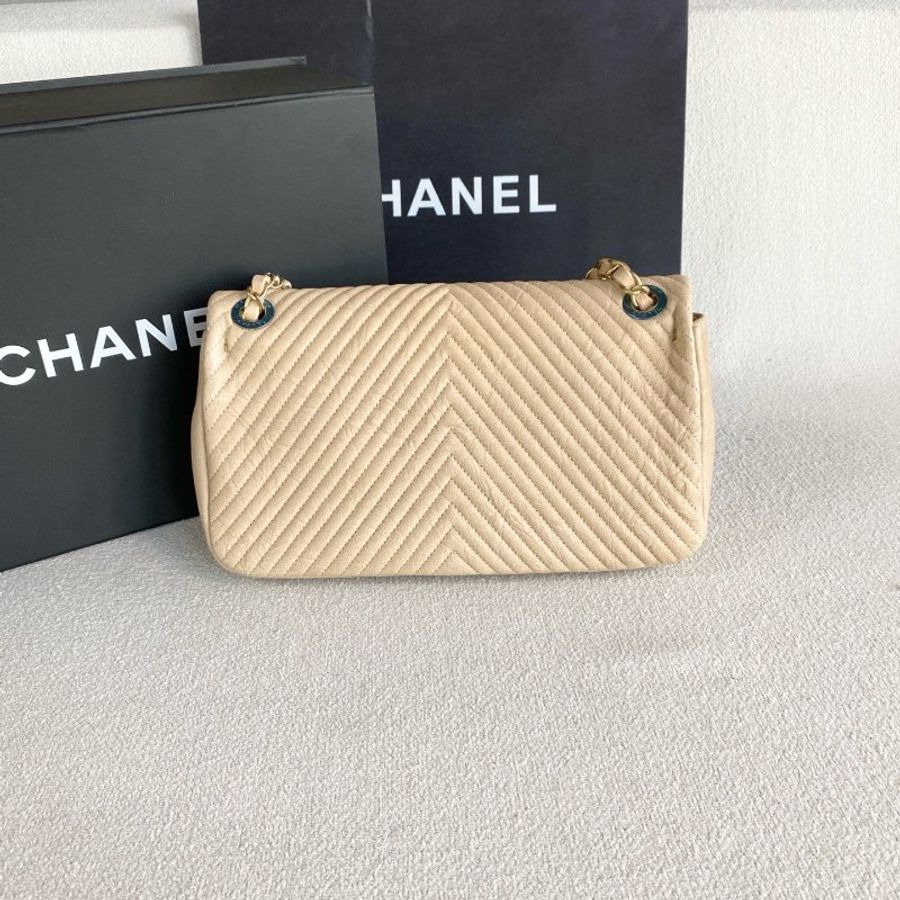 Chanel 季節款V紋CF鏈條包 奶茶色金扣 牛皮 26*13*6 99新配件盒子 塵袋 保卡-5
