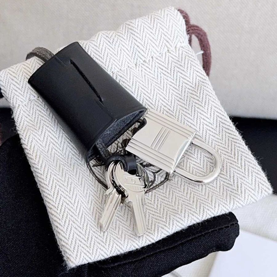 【近新閒置品】愛馬仕 Hermes Herbag31 熊貓配色銀扣Y刻全膜 內縫 亞麻材質-16
