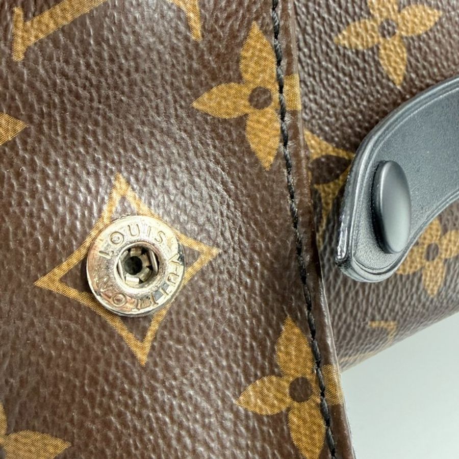 ✿ Louis Vuitton  Christopher MM ❙ 原花拚黑色牛皮下蓋後背包-27
