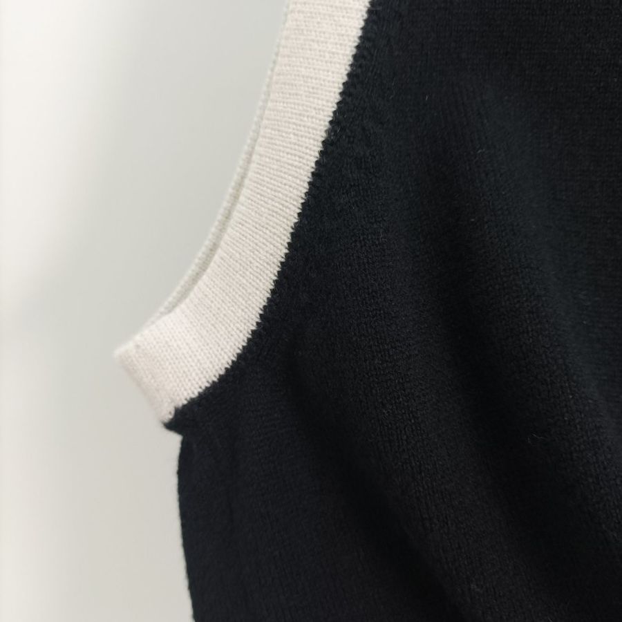 Chanel 18年黑白滚边山羊绒针织背心马甲上衣-8