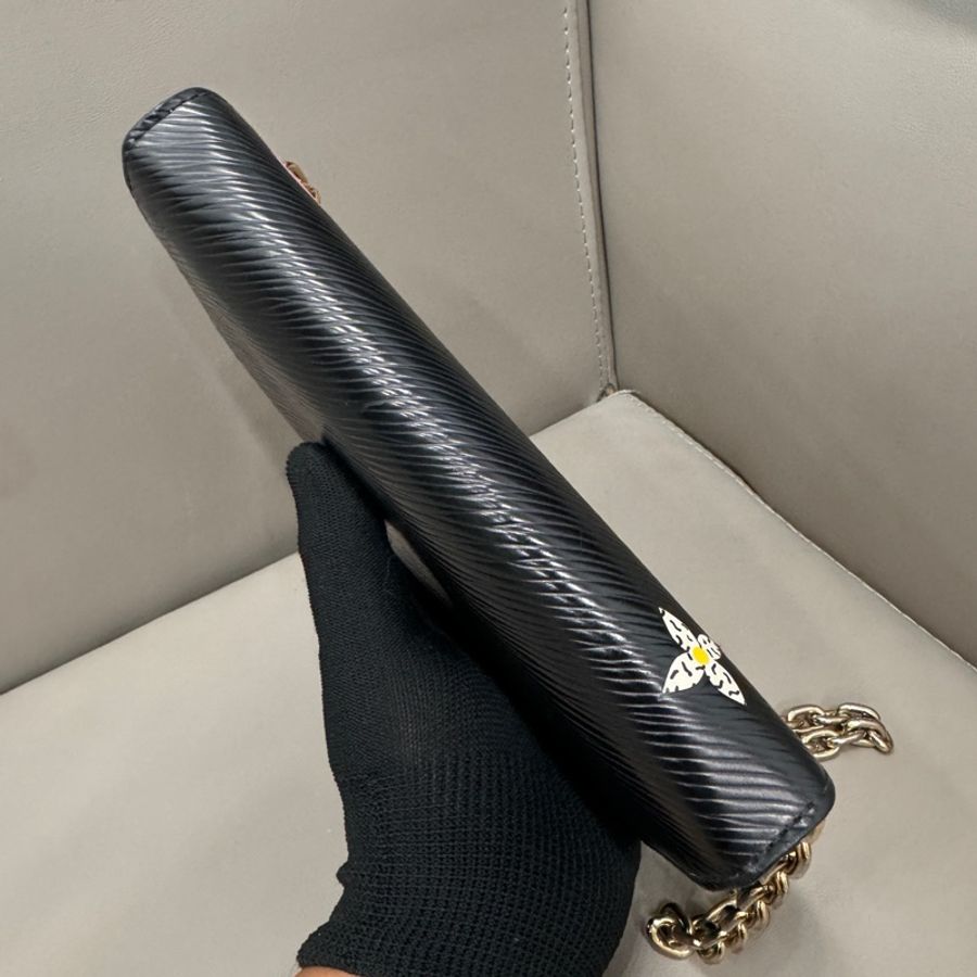LOUIS VUITTON/路易威登 Twist Chain系列 花卉圖案 扭扭包 黑色金鍊-4