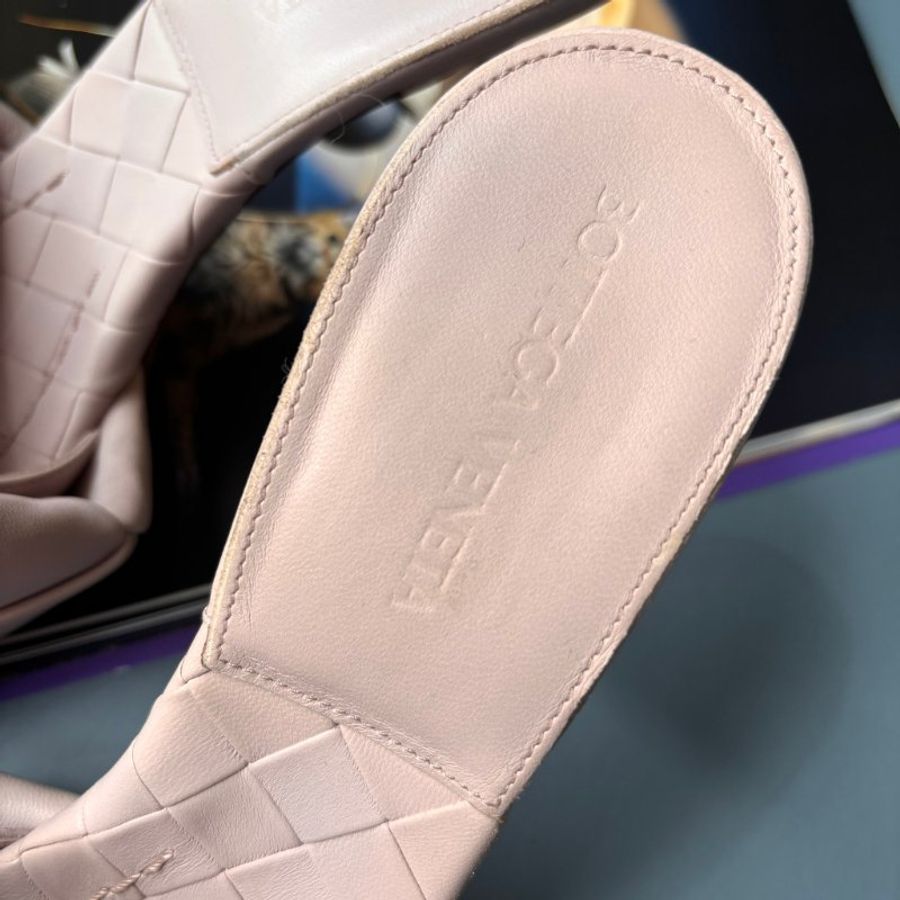 39.5號 ::Bottega Veneta:: BV 淡薰衣草紫 編織高跟拖鞋 涼鞋 Quilted Pattern Leather Slides-3