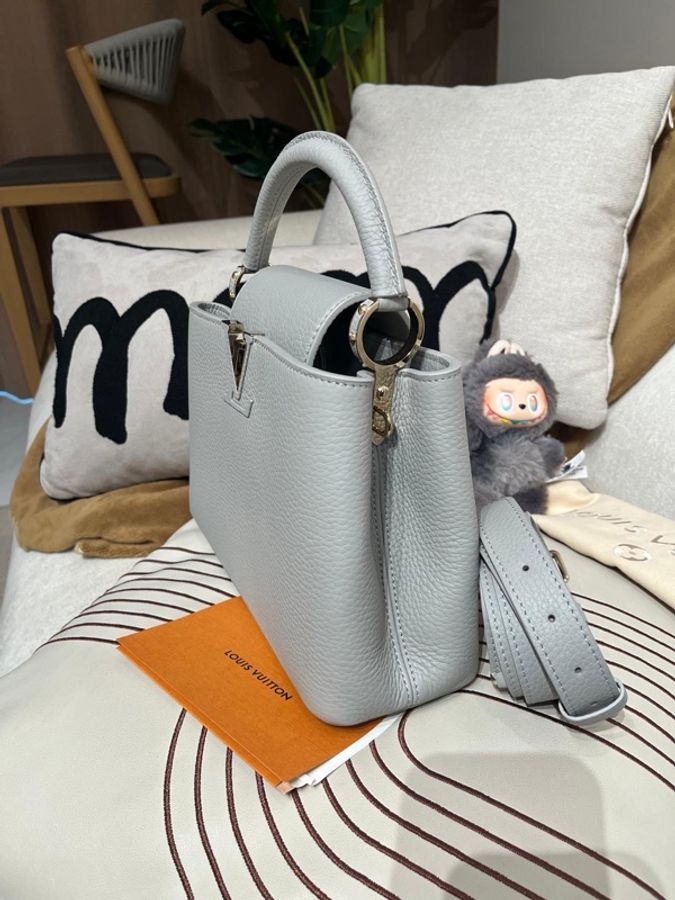 LV capucines BB Crossbody Bag-3