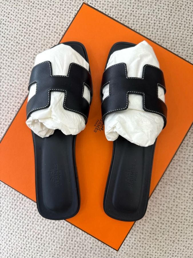Hermes Oran涼鞋-黑/愛馬仕H涼鞋/平地涼鞋拖鞋-37.5-9