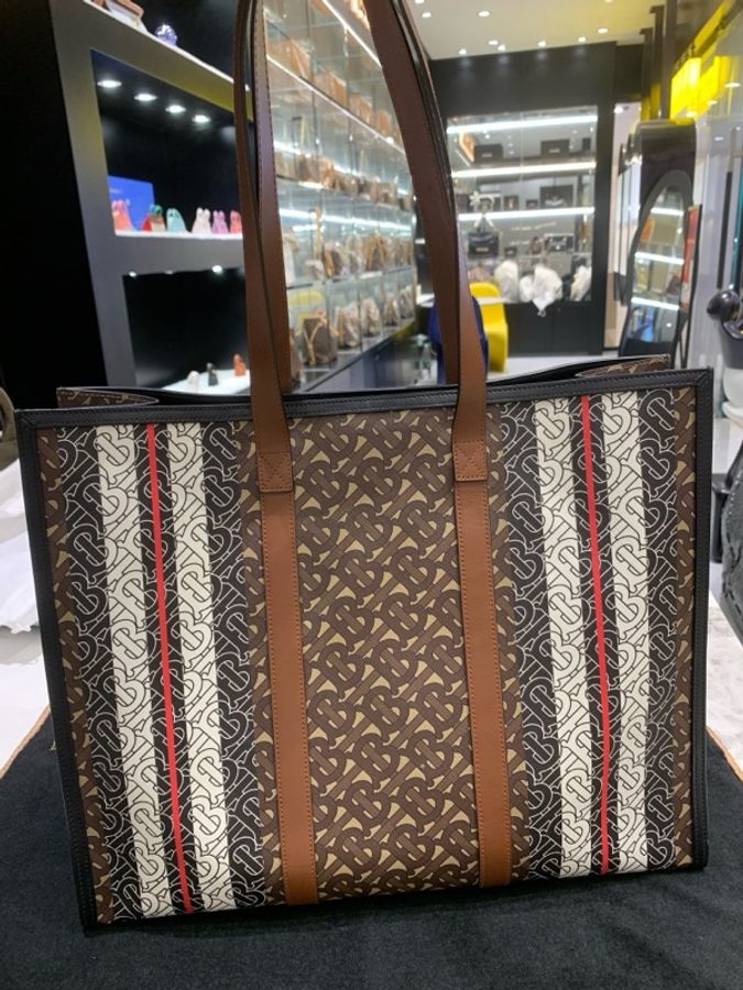BURBERRY 博柏利 老花條紋托特包 男女同款-1