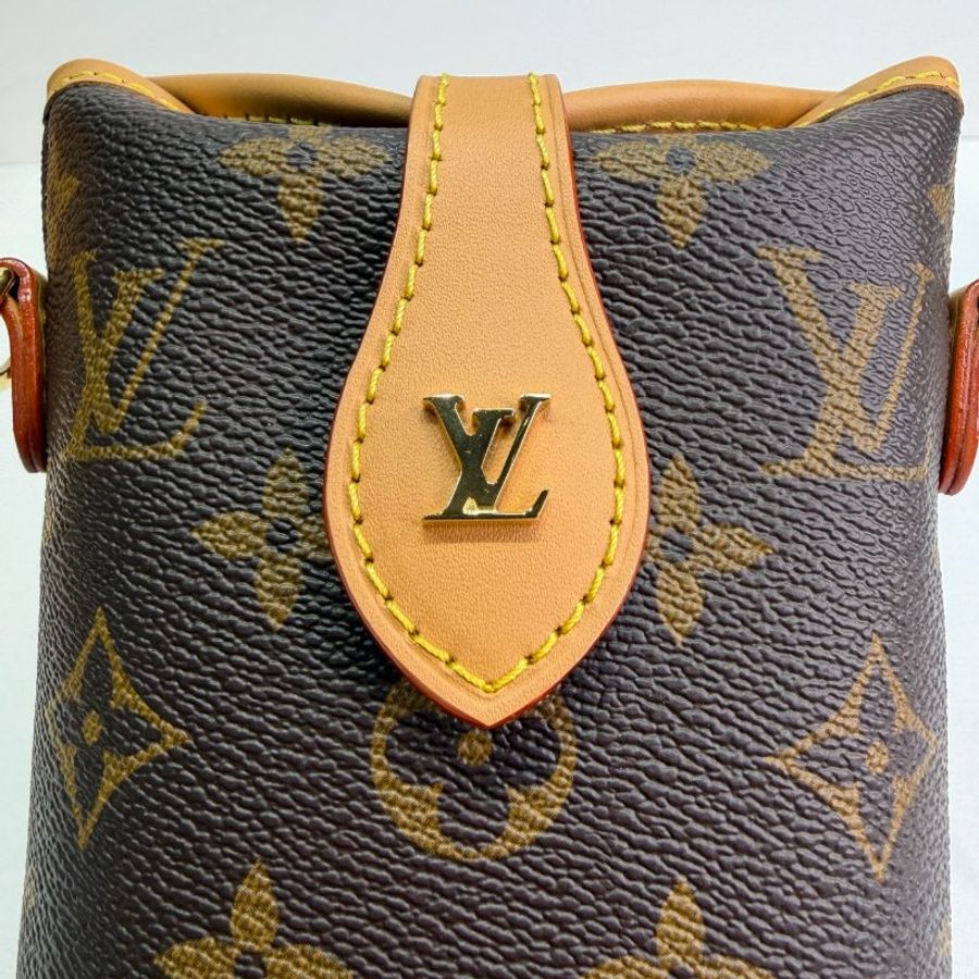 LV Fold Me薯條手機斜背包-5