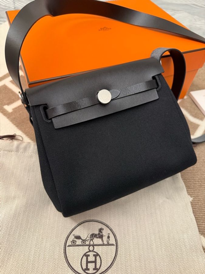 Hermes mini herbag 黑銀 日本購入 大全配-1