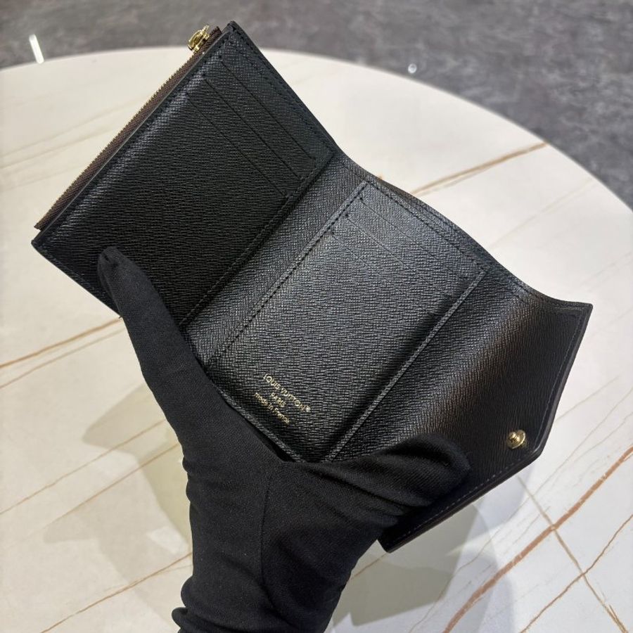 *SHIHNA名牌精品* LV M81557 經典VICTORINE 雙色三折短夾-4