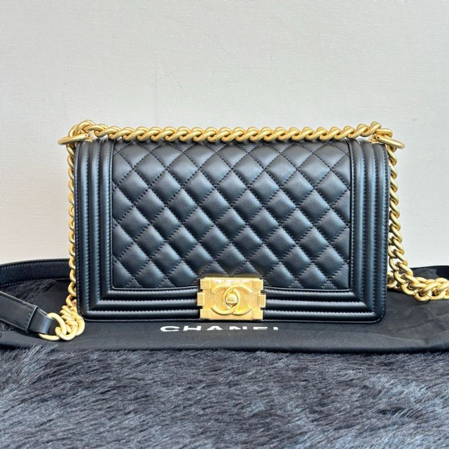 Chanel 香奈兒Leboy 黑色 菱格紋 羊皮 中號 金扣 23年芯片 尺碼25x9x14-1
