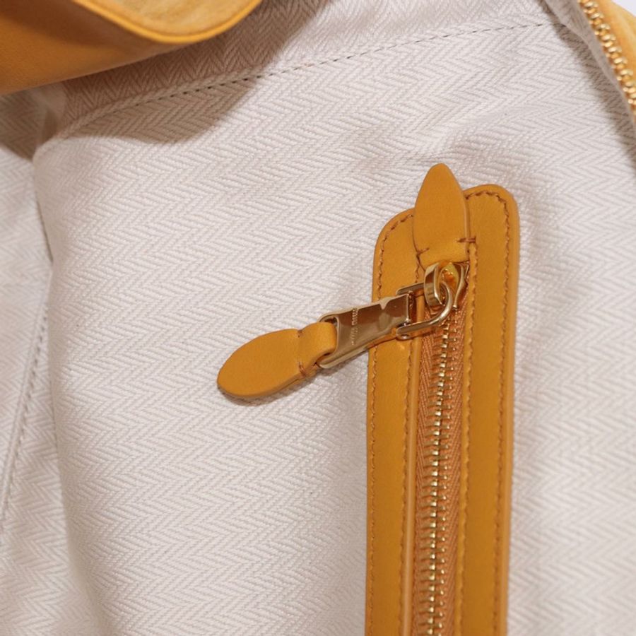 【日本直送】Miu Miu Beau 單肩包 麂皮 黃色 金色 正品 ka5957SAM-21