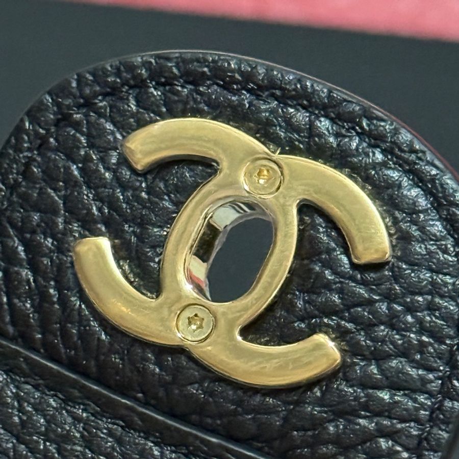 Chanel 26B 牛皮黑金迷你口蓋包 Mini Flap Bag-18