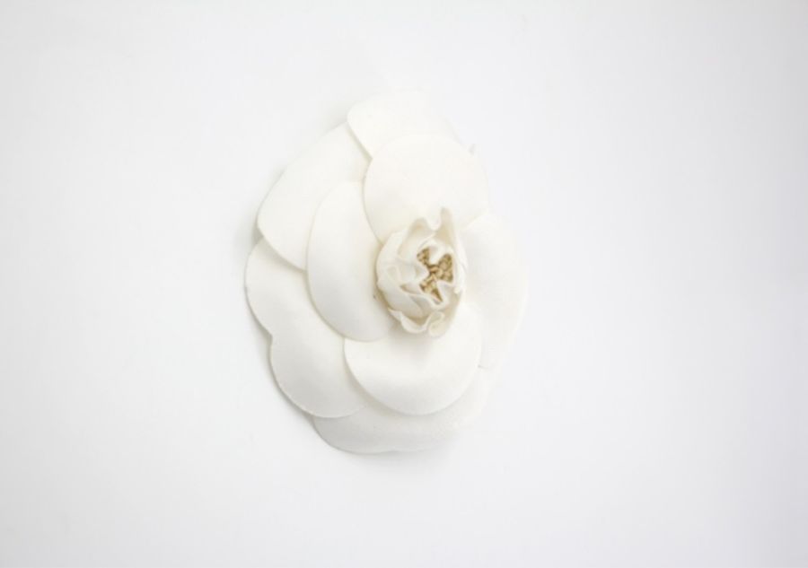 Chanel Vintage 81-85 帆布白色山茶花胸針-3