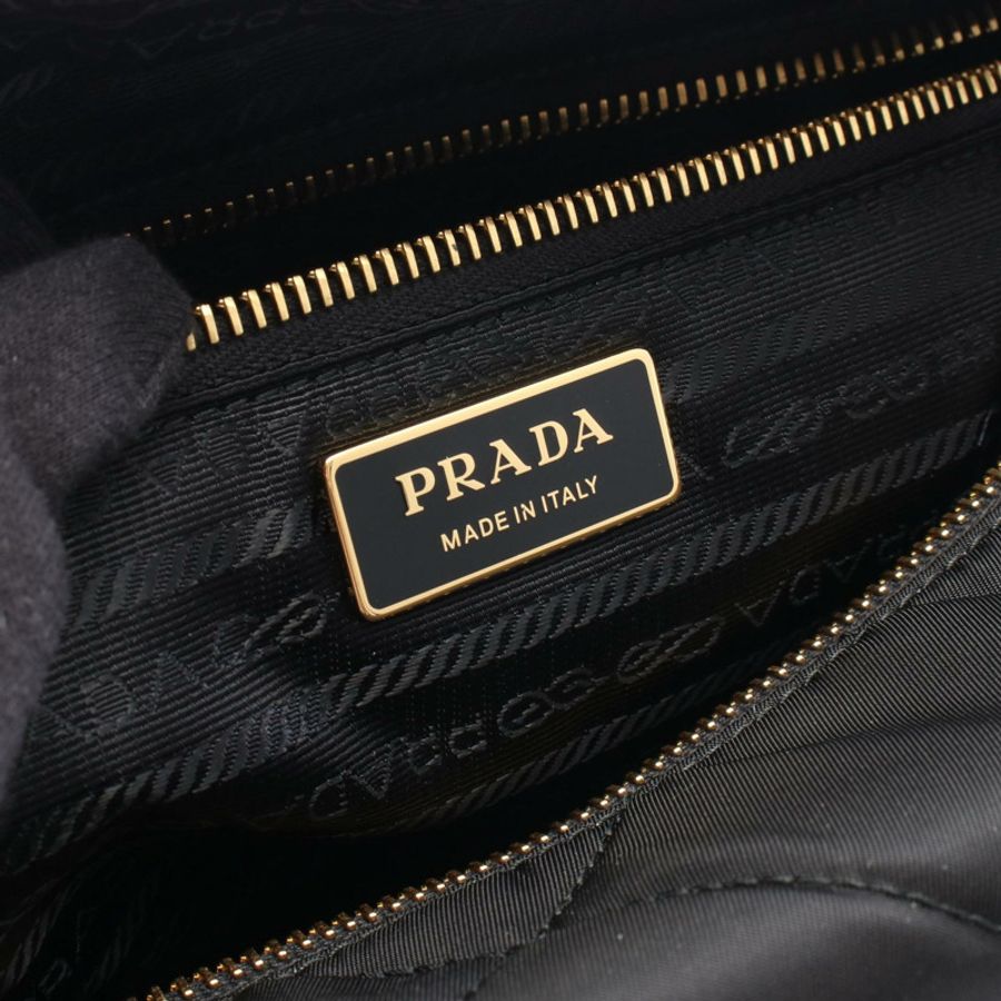 PRADA RE-EDITION 1995 RE-NYLON TESSUTO IMPUNTU 中型手提包 1BG5292AOSF0002-3