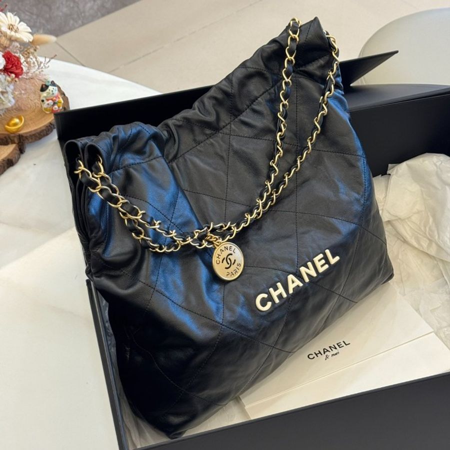 *SHIHNA名牌精品* CHANEL 22Bag 小牛皮中號白字金鏈肩背包-2