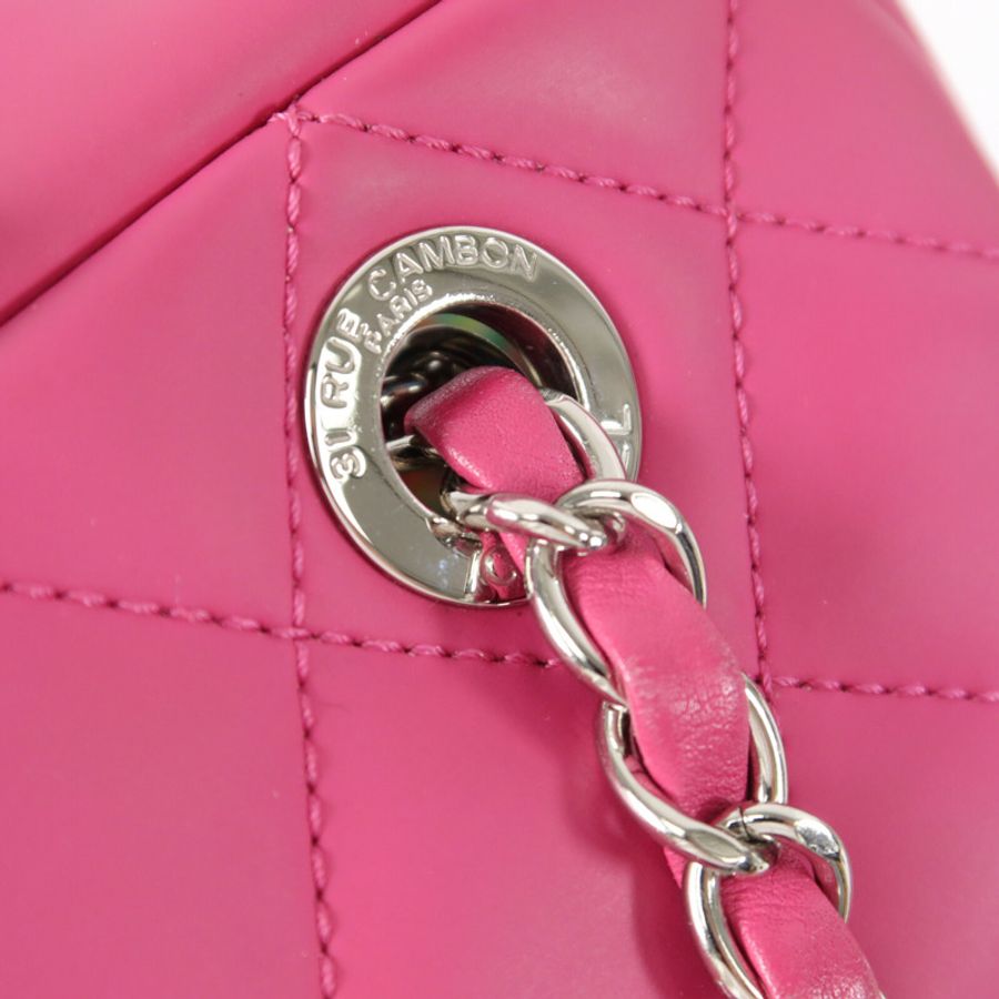 CHANEL Rubber Coco Rain Camera Bag鏈帶肩背袋-8