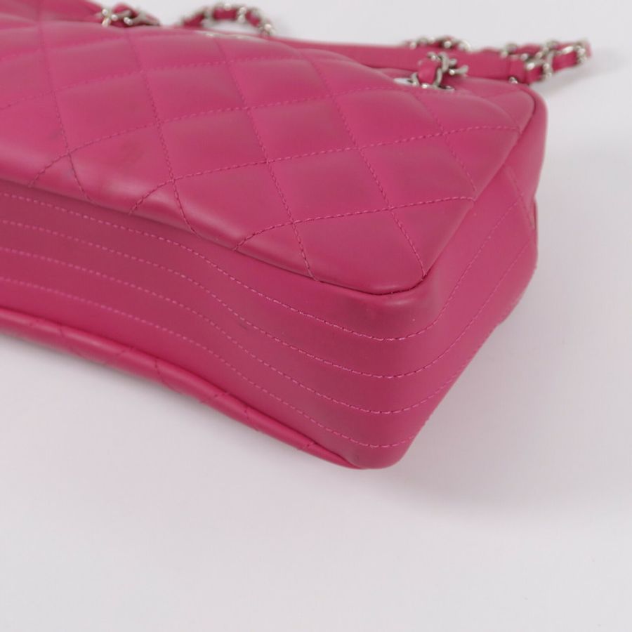 CHANEL Rubber Coco Rain Camera Bag鏈帶肩背袋-10