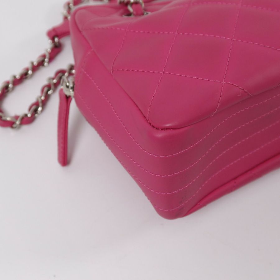 CHANEL Rubber Coco Rain Camera Bag鏈帶肩背袋-11