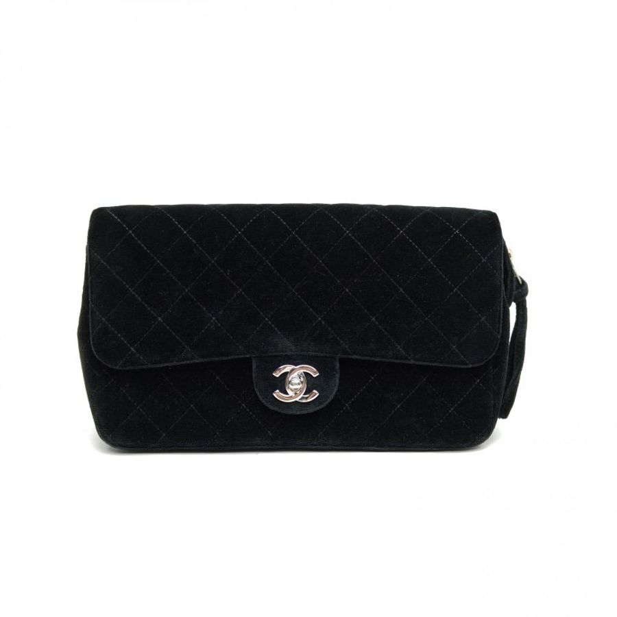 CHANEL 黑色絲絨4開銀扣中古CF後背包-1