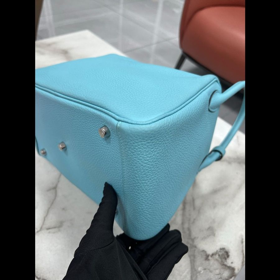 Hermes Lindy 30
Bleu Atoll x phw
Togo leather-7