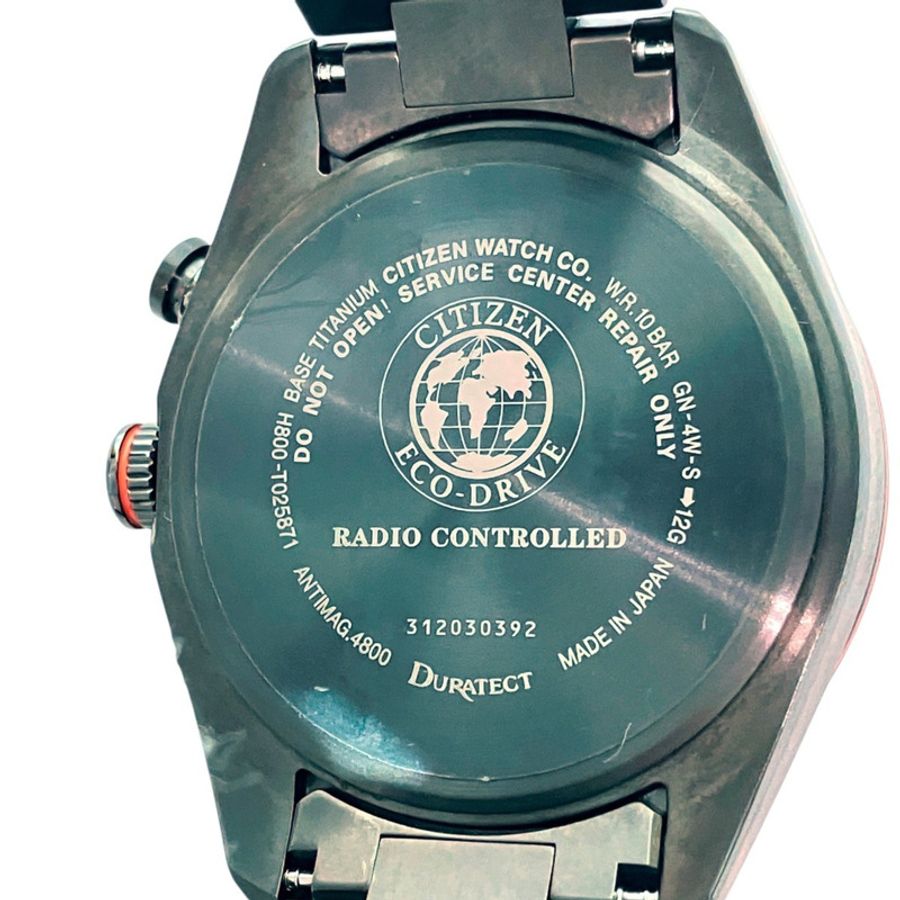 西鐵城 Attesa Eco-Drive 光動能腕錶,總重 86 克,鈦金屬錶殼,電波校時,黑色錶盤,型號 H800-T02587-4