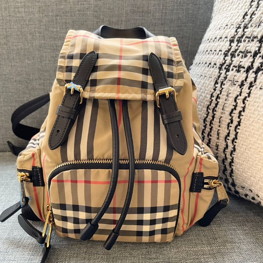 BURBERRY 經典格紋尼龍小後背包-TP01692-1