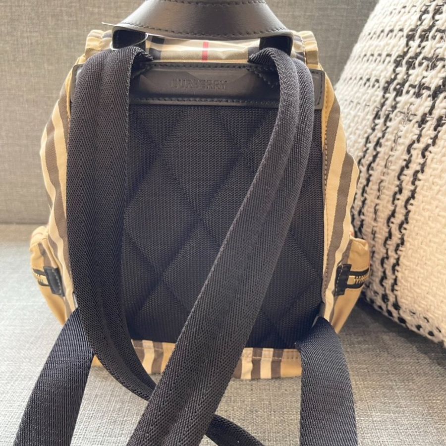 BURBERRY 經典格紋尼龍小後背包-TP01692-5