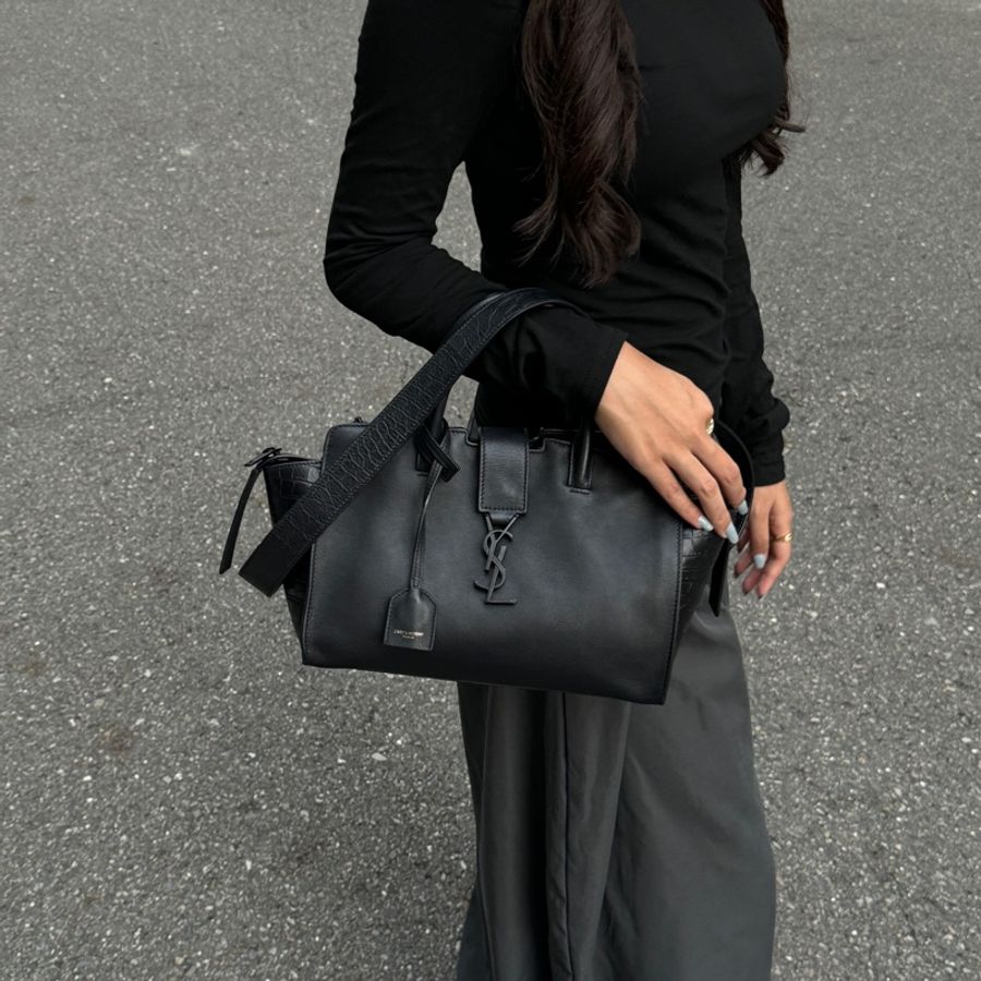 (極新🎁超稀有) YSL “So Black” 全黑鱷魚紋 斜背包 專櫃13萬!-26