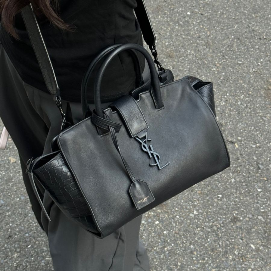 (極新🎁超稀有) YSL “So Black” 全黑鱷魚紋 斜背包 專櫃13萬!-29
