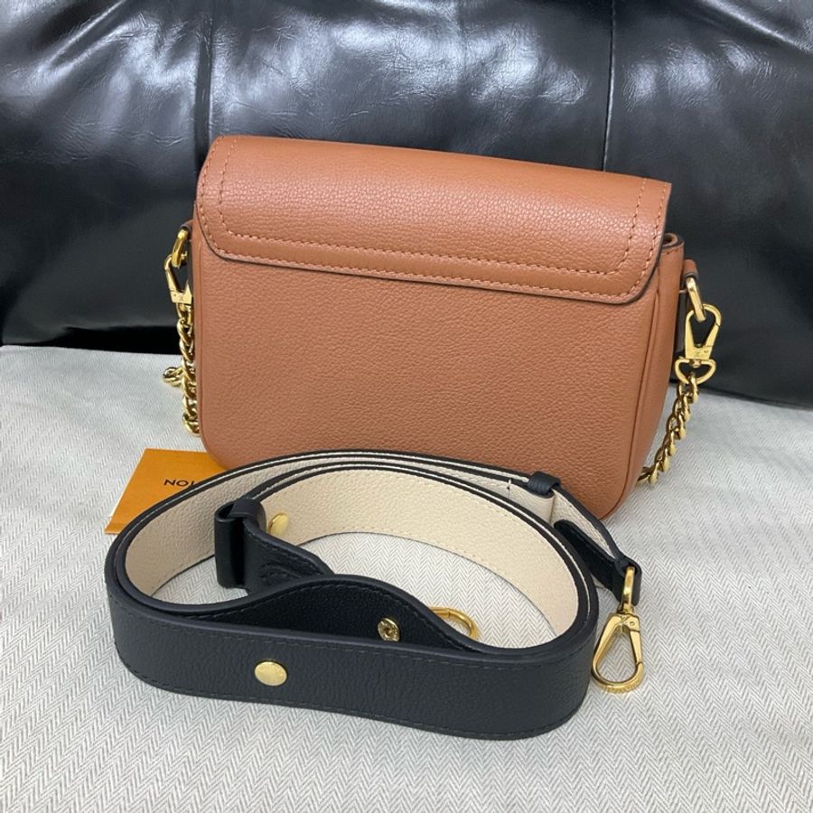 Louis Vuitton 路易威登Lockme Tender 焦糖拼白郵差包 19x16cm 附件：肩帶-1