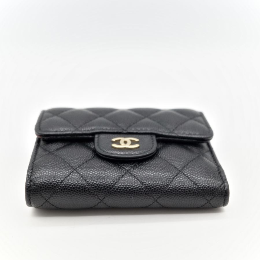 Chanel 香奈兒 Classic Flap 經典 黑色 荔枝 牛皮 金扣 三折 短夾 | 6卡位+1鈔位-3