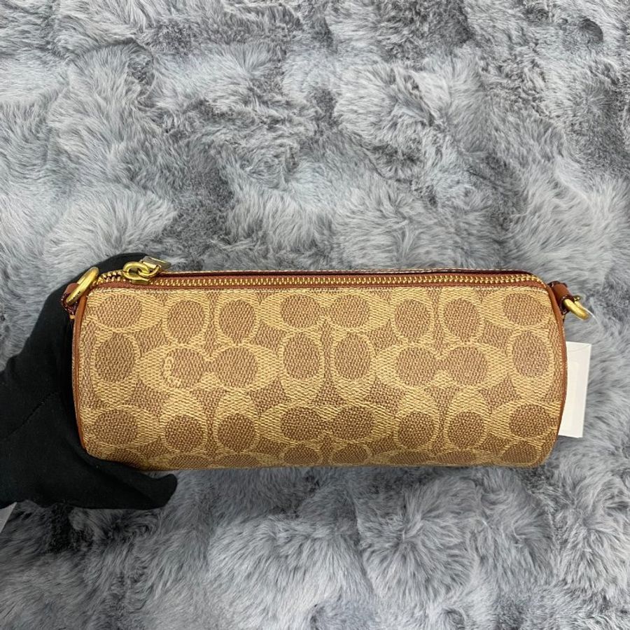 Coach 經典 SIGNATURE 老花圓桶包-0
