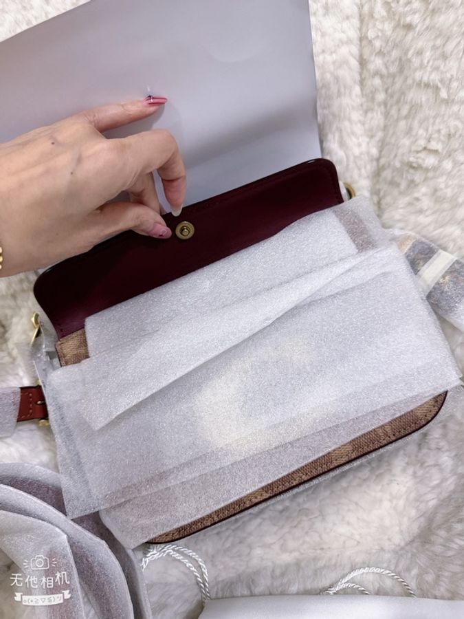 未使用 Coach Idol肩背包（原價28800元）-16