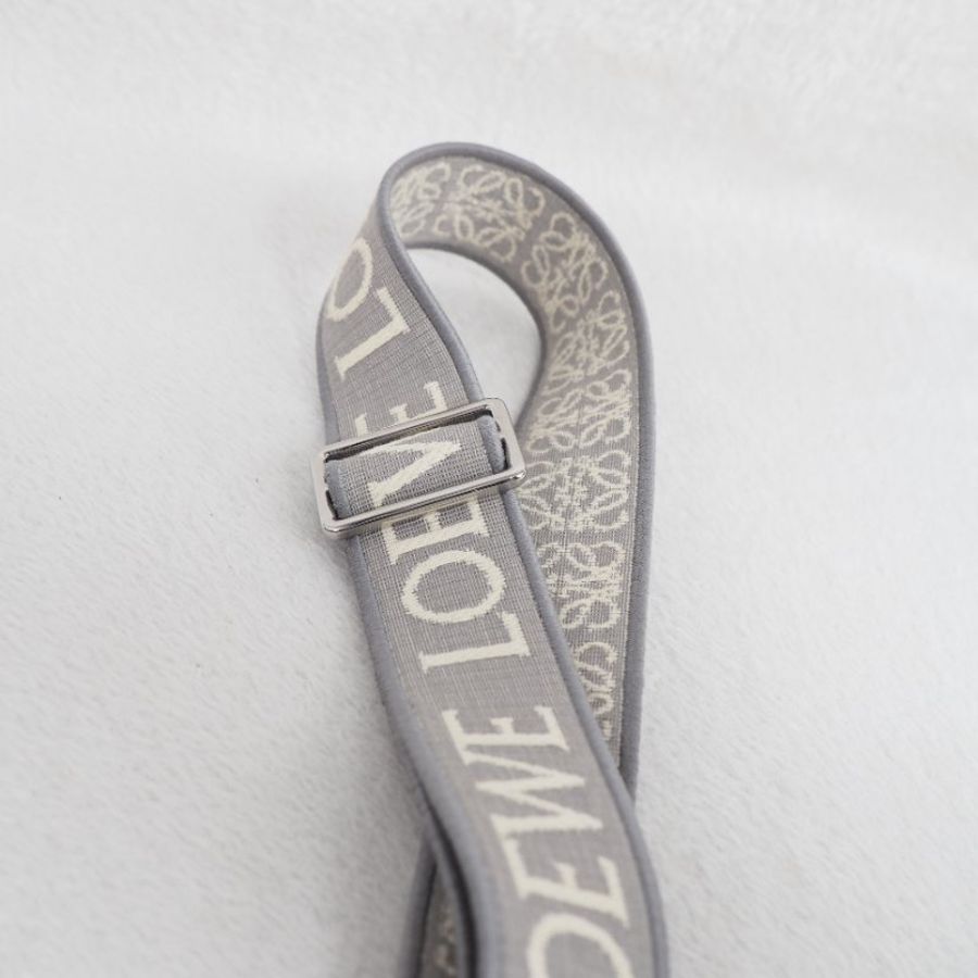 LOEWE Mini Puzzle 灰色-13