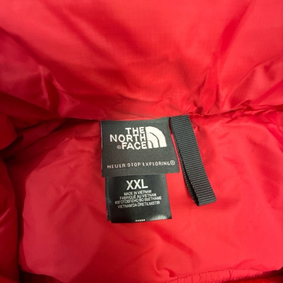THE NORTH FACE 紅色連帽羽絨外套-2
