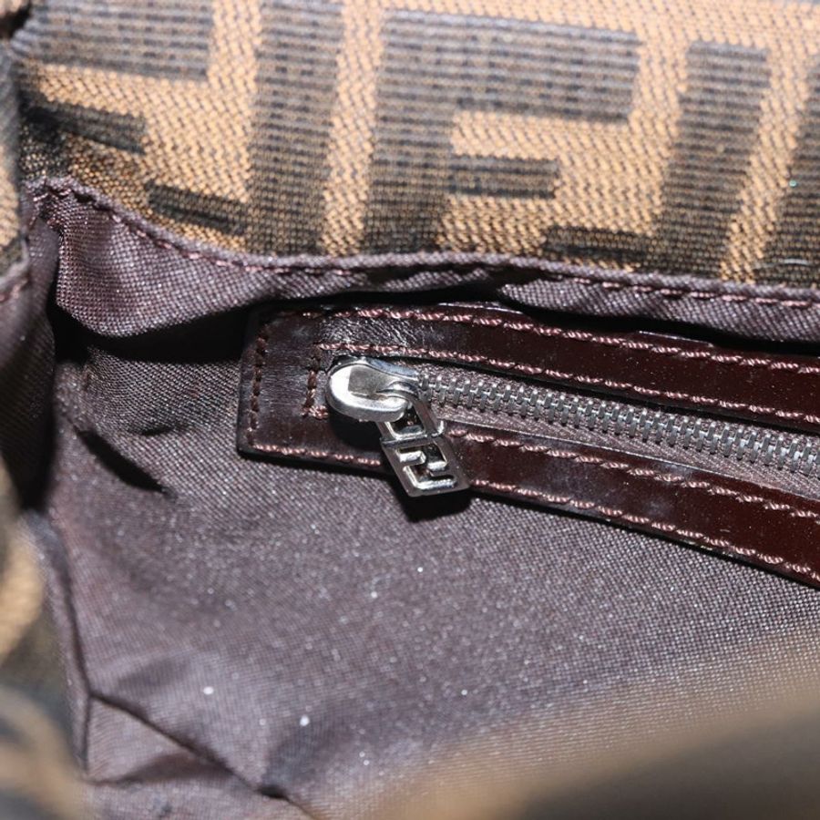 【日本直送】FENDI Zucca帆布Mamma Baguette單肩包 棕色/黑色 正品 204131V-25