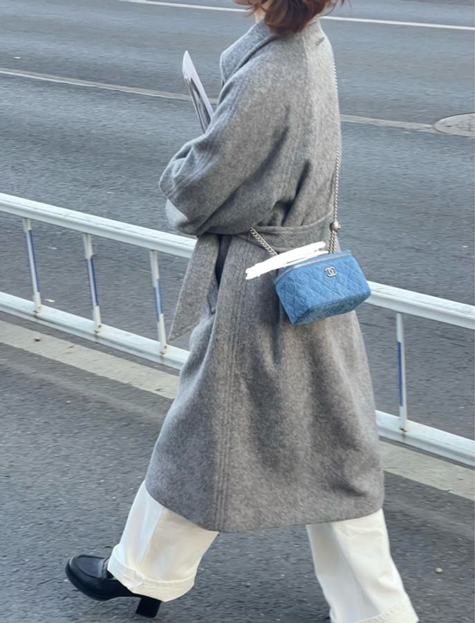 CHANEL✨山茶花化妝箱鏈條包盒子包 牛仔丹寧愛心釦調節釦-2