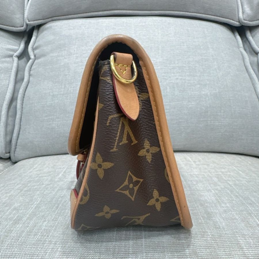 LV M45985經典DIANE系列Monogram帆布提花寬肩帶手提/斜背包(黑色)-51