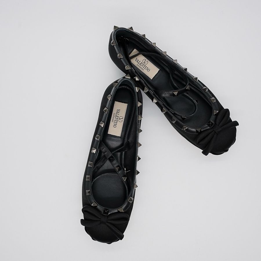 Valentino/華倫天奴 鉚釘平底 鉚釘鞋 休閒單鞋 女款 37 黑色-3