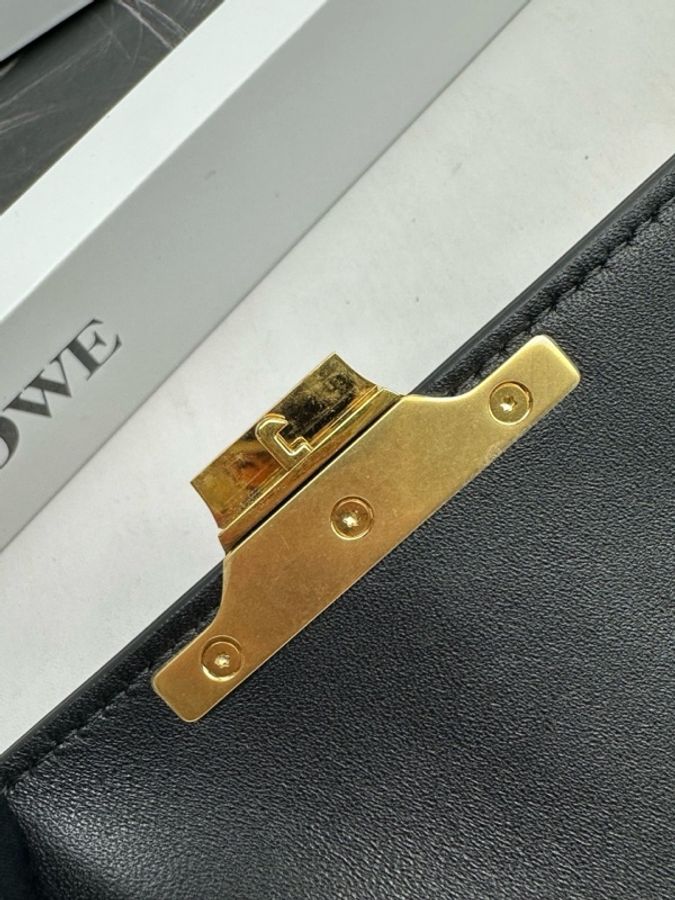 Celine賽琳 凱旋門黑金斜挎包-19