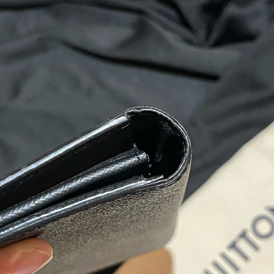 LOUIS VUITTON LV 黑原花長夾 晶片款LV-26