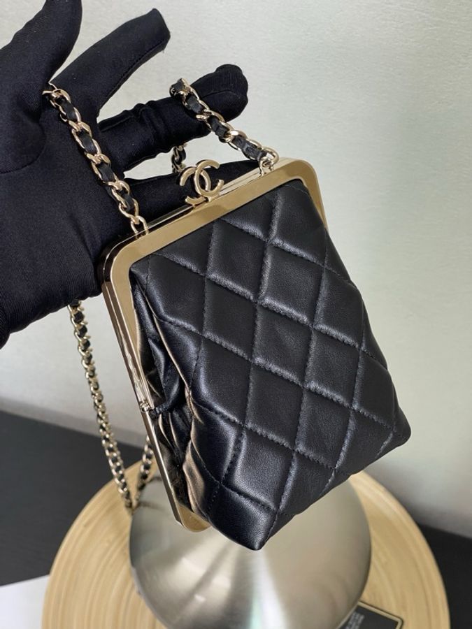 chanel/香奈兒亞克力雙C蛙口包 黑色單肩斜挎 mini款 31開 99新帶膜-4