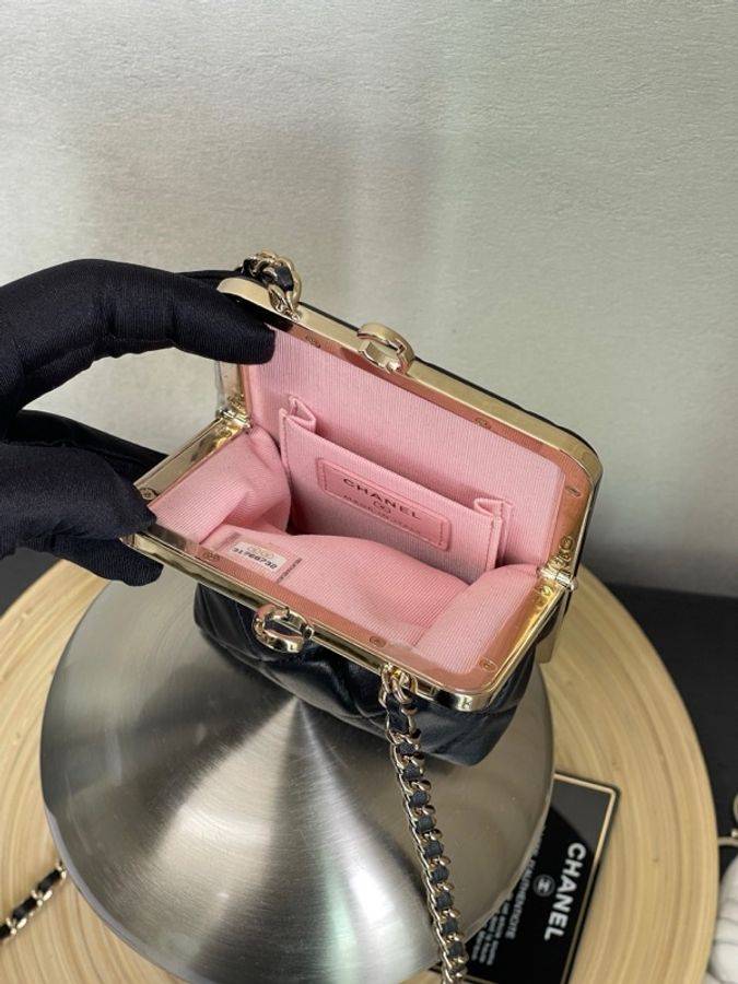 chanel/香奈兒亞克力雙C蛙口包 黑色單肩斜挎 mini款 31開 99新帶膜-8