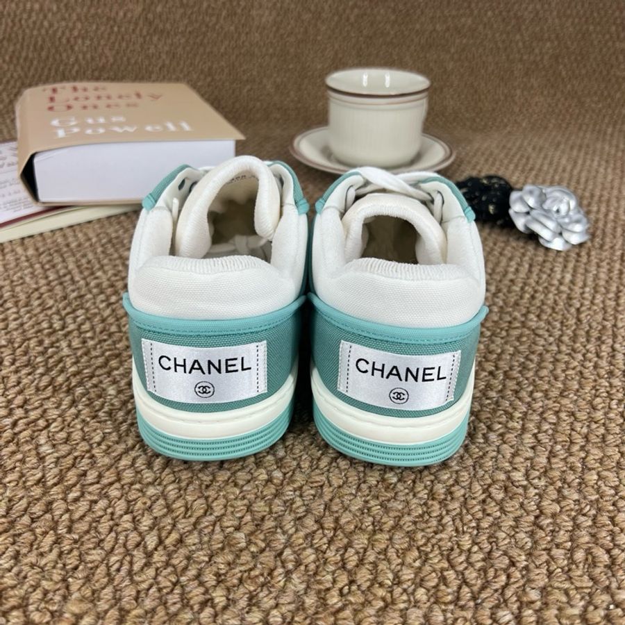 香奈兒chanel 白綠休閒鞋 38碼-2