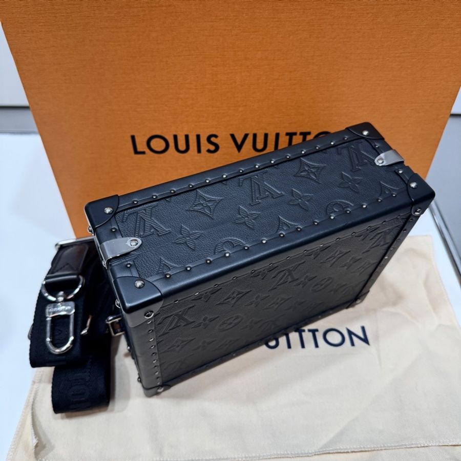 LV 牛皮壓紋硬箱包 M12876-14